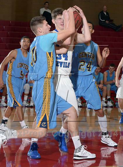 Thumbnail 2 in Center vs. Davis (Common Good Classic) photogallery.