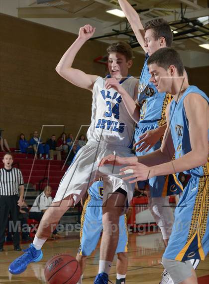 Thumbnail 3 in Center vs. Davis (Common Good Classic) photogallery.