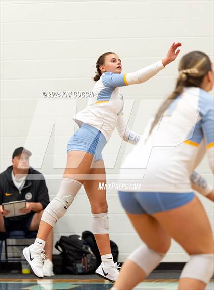 Thumbnail 3 in Oak Glen vs. Cabell Midland (Philip Barbour Tournament) photogallery.