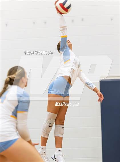 Thumbnail 1 in Oak Glen vs. Cabell Midland (Philip Barbour Tournament) photogallery.