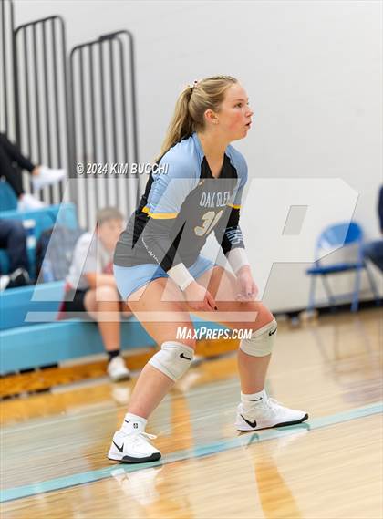 Thumbnail 3 in Oak Glen vs. Cabell Midland (Philip Barbour Tournament) photogallery.