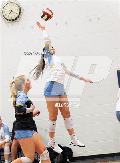 Thumbnail 2 in Oak Glen vs. Cabell Midland (Philip Barbour Tournament) photogallery.