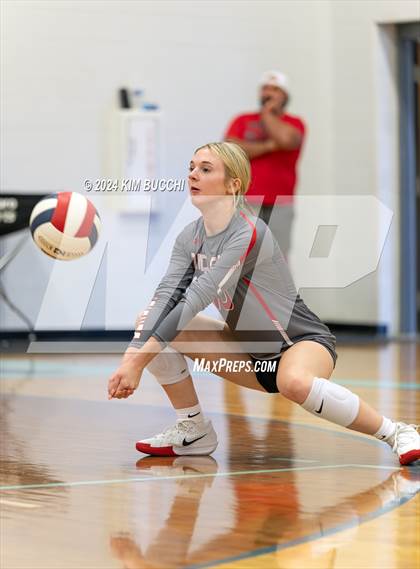 Thumbnail 3 in Oak Glen vs. Cabell Midland (Philip Barbour Tournament) photogallery.