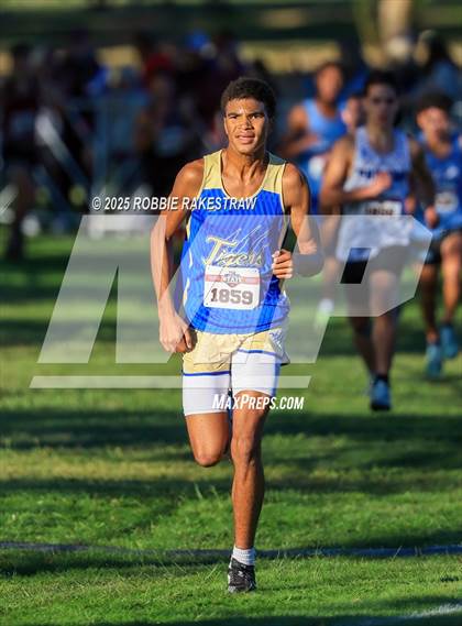 Thumbnail 1 in UIL 3A Boys Cross Country State Final photogallery.