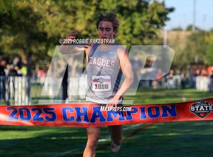 Thumbnail 3 in UIL 3A Boys Cross Country State Final photogallery.