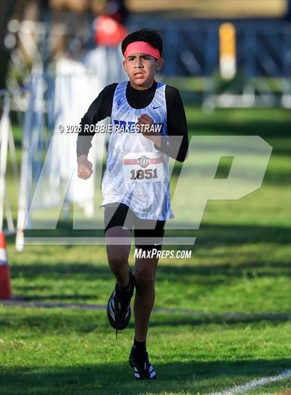 Thumbnail 3 in UIL 3A Boys Cross Country State Final photogallery.