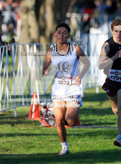 Thumbnail 3 in UIL 3A Boys Cross Country State Final photogallery.