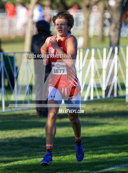 Thumbnail 3 in UIL 3A Boys Cross Country State Final photogallery.