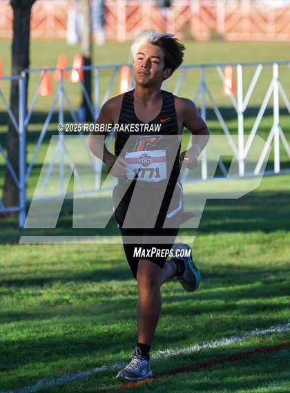 Thumbnail 1 in UIL 3A Boys Cross Country State Final photogallery.