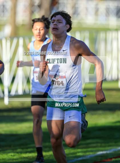 Thumbnail 2 in UIL 3A Boys Cross Country State Final photogallery.