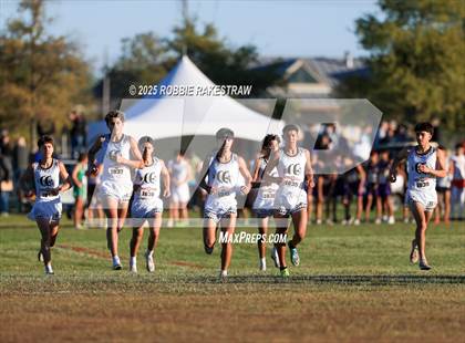 Thumbnail 3 in UIL 3A Boys Cross Country State Final photogallery.