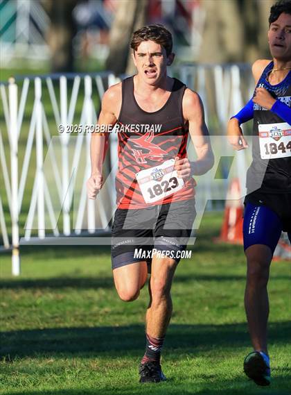 Thumbnail 1 in UIL 3A Boys Cross Country State Final photogallery.