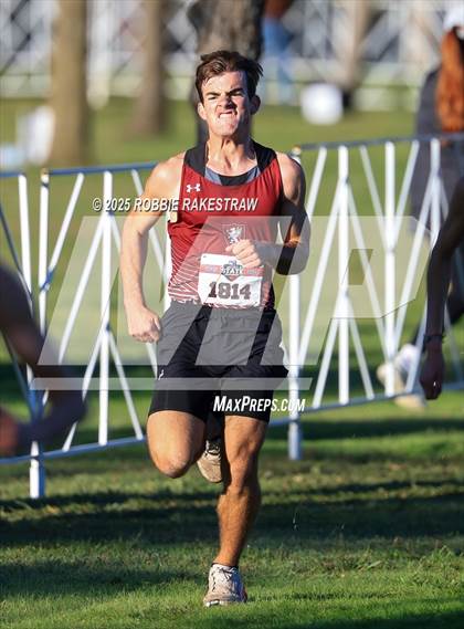 Thumbnail 1 in UIL 3A Boys Cross Country State Final photogallery.