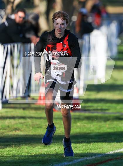 Thumbnail 1 in UIL 3A Boys Cross Country State Final photogallery.