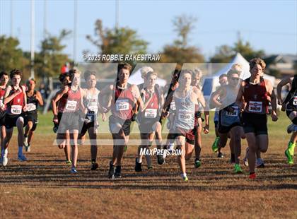 Thumbnail 2 in UIL 3A Boys Cross Country State Final photogallery.