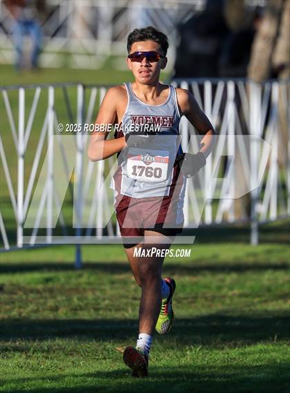 Thumbnail 1 in UIL 3A Boys Cross Country State Final photogallery.