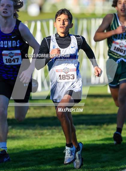 Thumbnail 1 in UIL 3A Boys Cross Country State Final photogallery.