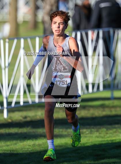 Thumbnail 2 in UIL 3A Boys Cross Country State Final photogallery.