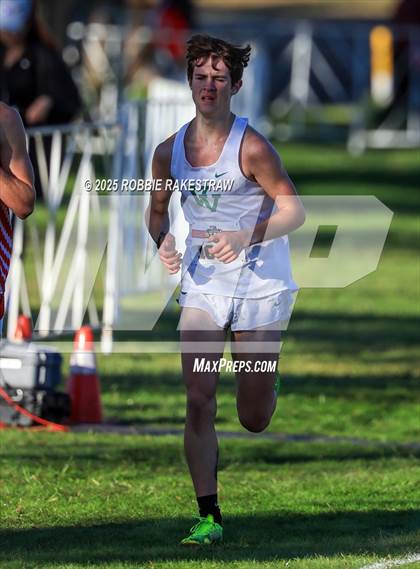 Thumbnail 3 in UIL 3A Boys Cross Country State Final photogallery.