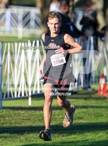 Thumbnail 1 in UIL 3A Boys Cross Country State Final photogallery.