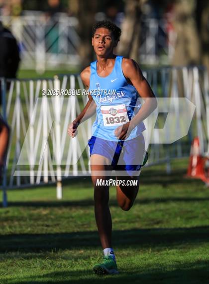Thumbnail 3 in UIL 3A Boys Cross Country State Final photogallery.
