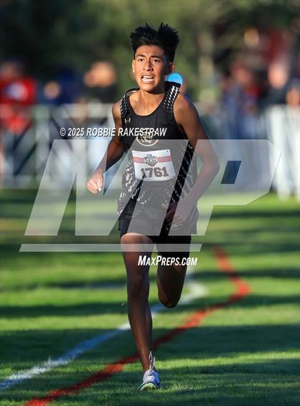Thumbnail 2 in UIL 3A Boys Cross Country State Final photogallery.