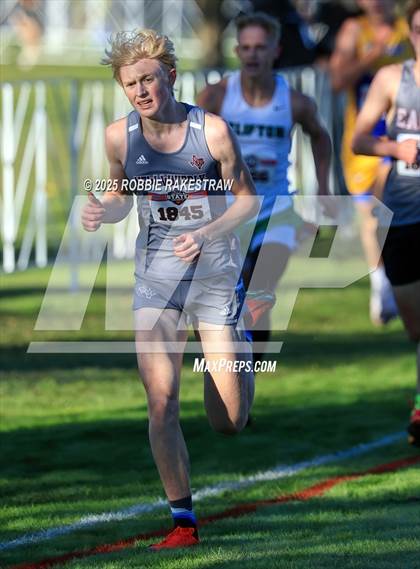 Thumbnail 3 in UIL 3A Boys Cross Country State Final photogallery.