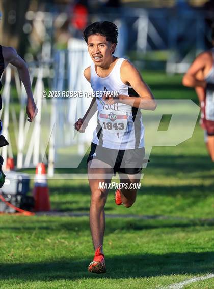 Thumbnail 1 in UIL 3A Boys Cross Country State Final photogallery.