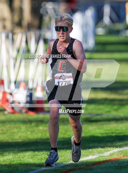 Thumbnail 3 in UIL 3A Boys Cross Country State Final photogallery.