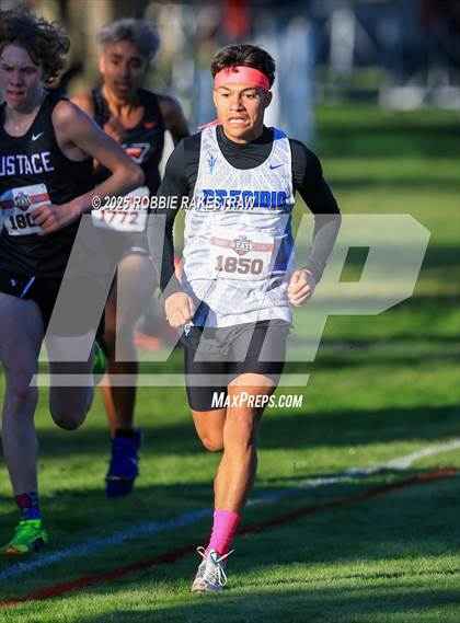 Thumbnail 1 in UIL 3A Boys Cross Country State Final photogallery.