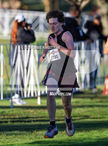 Thumbnail 3 in UIL 3A Boys Cross Country State Final photogallery.