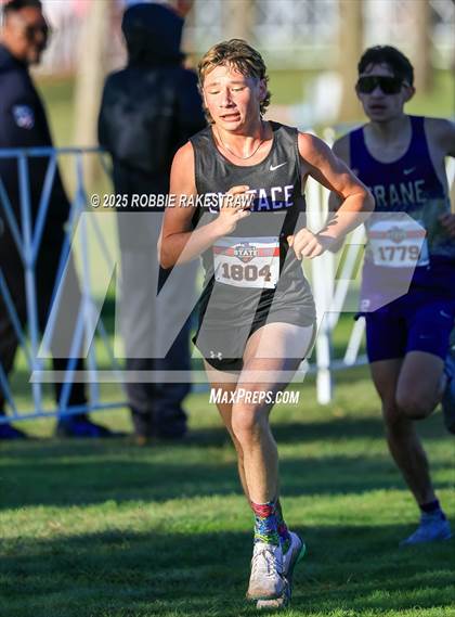 Thumbnail 1 in UIL 3A Boys Cross Country State Final photogallery.