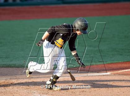 Thumbnail 2 in Lincoln vs Madison [James] photogallery.