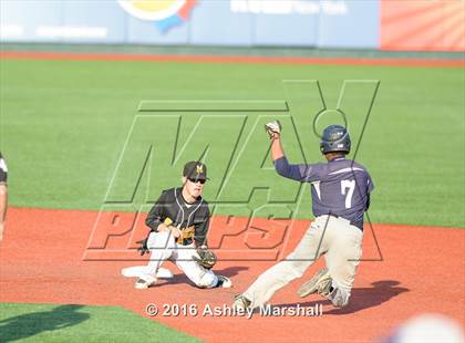 Thumbnail 1 in Lincoln vs Madison [James] photogallery.