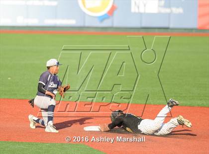 Thumbnail 2 in Lincoln vs Madison [James] photogallery.