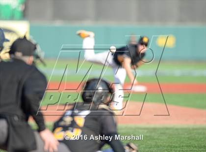 Thumbnail 3 in Lincoln vs Madison [James] photogallery.