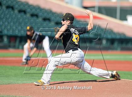 Thumbnail 3 in Lincoln vs Madison [James] photogallery.