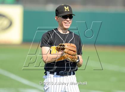 Thumbnail 1 in Lincoln vs Madison [James] photogallery.