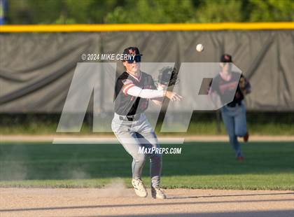Thumbnail 3 in Shawnee Mission East @ Shawnee Mission Northwest photogallery.