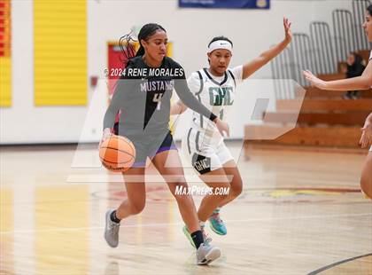 Thumbnail 3 in Marlborough vs Granada Hills photogallery.