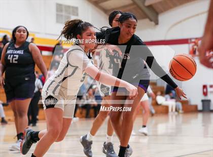 Thumbnail 3 in Marlborough vs Granada Hills photogallery.