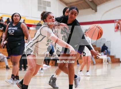 Thumbnail 2 in Marlborough vs Granada Hills photogallery.