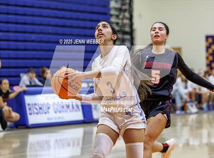 Thumbnail 2 in Estrella Foothills vs. Liberty (Las Vegas Thanksgiving Showcase) photogallery.
