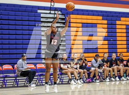 Thumbnail 1 in Estrella Foothills vs. Liberty (Las Vegas Thanksgiving Showcase) photogallery.