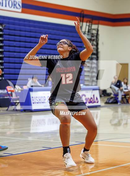 Thumbnail 3 in Estrella Foothills vs. Liberty (Las Vegas Thanksgiving Showcase) photogallery.