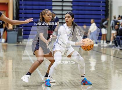 Thumbnail 1 in Estrella Foothills vs. Liberty (Las Vegas Thanksgiving Showcase) photogallery.