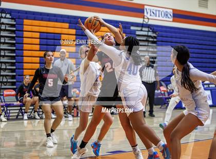 Thumbnail 2 in Estrella Foothills vs. Liberty (Las Vegas Thanksgiving Showcase) photogallery.
