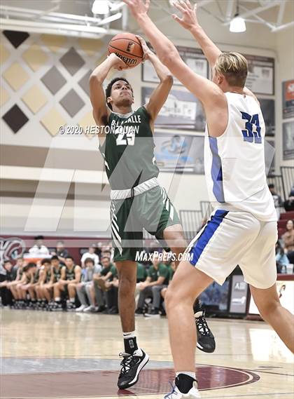 Thumbnail 2 in De La Salle vs. Catalina Foothills (Rancho Mirage Holiday Invitational) photogallery.