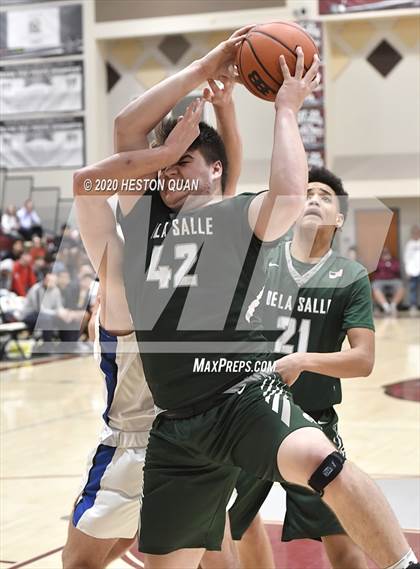 Thumbnail 2 in De La Salle vs. Catalina Foothills (Rancho Mirage Holiday Invitational) photogallery.