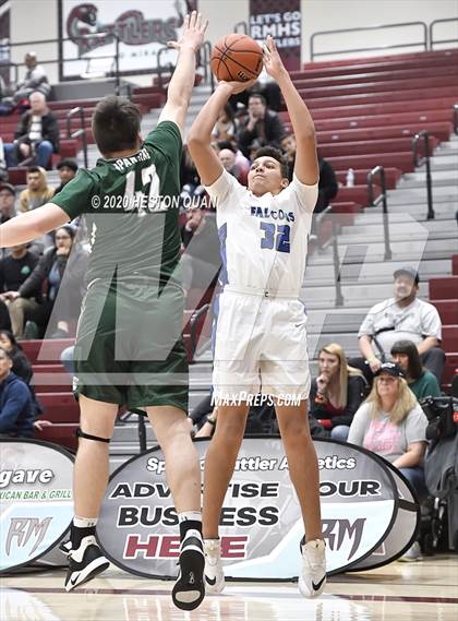 Thumbnail 1 in De La Salle vs. Catalina Foothills (Rancho Mirage Holiday Invitational) photogallery.